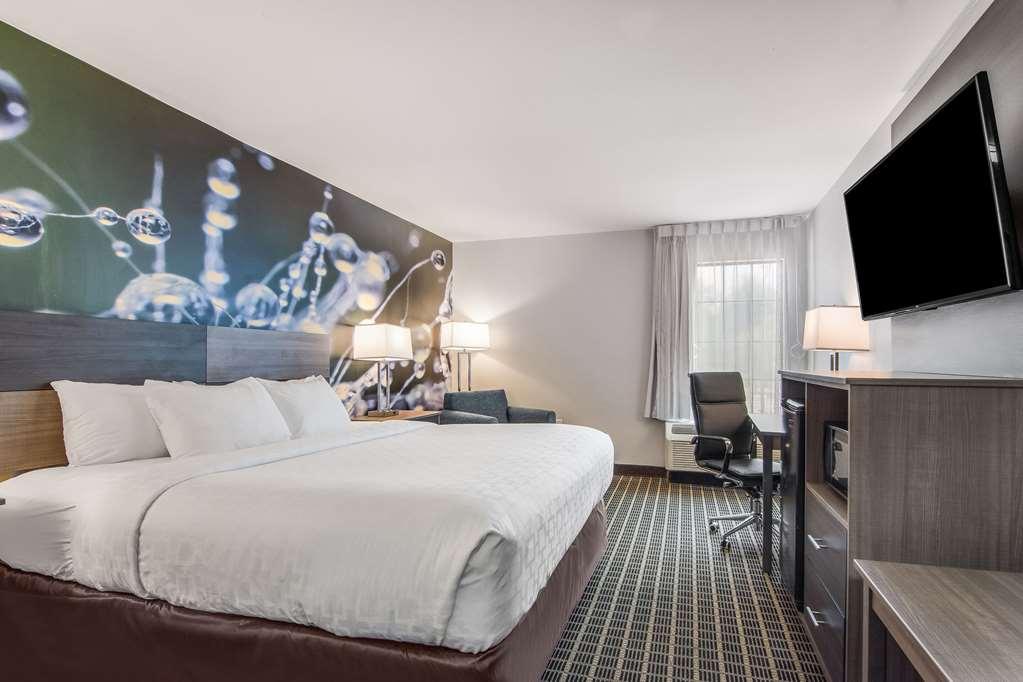 Clarion Pointe South Boston - Danville East Δωμάτιο φωτογραφία
