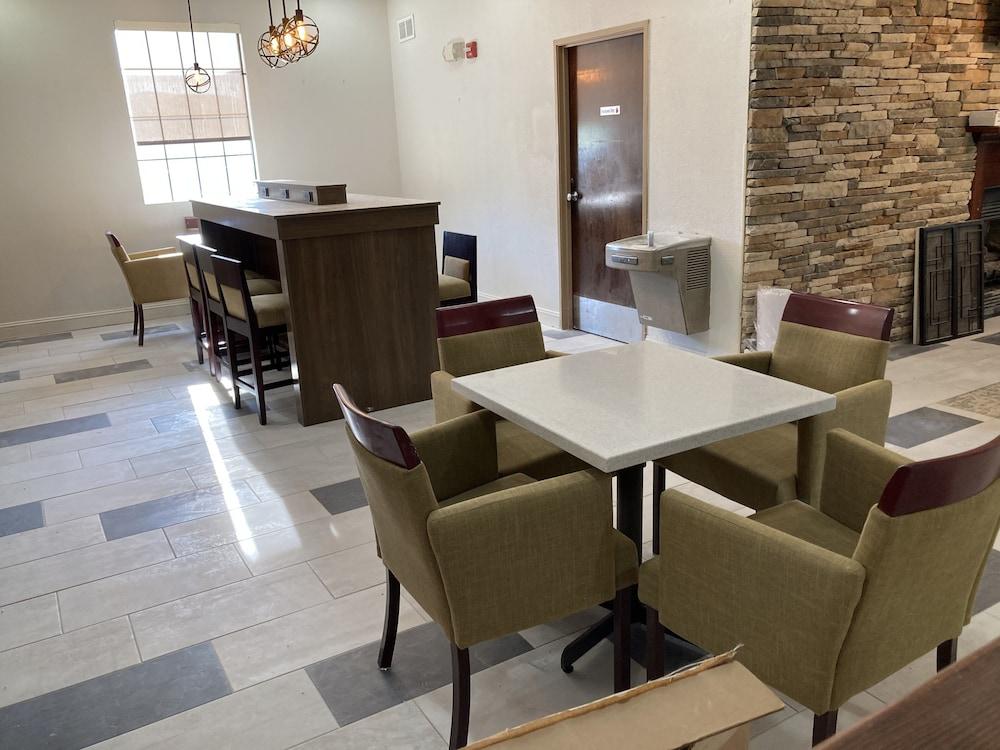 Clarion Pointe South Boston - Danville East Εξωτερικό φωτογραφία