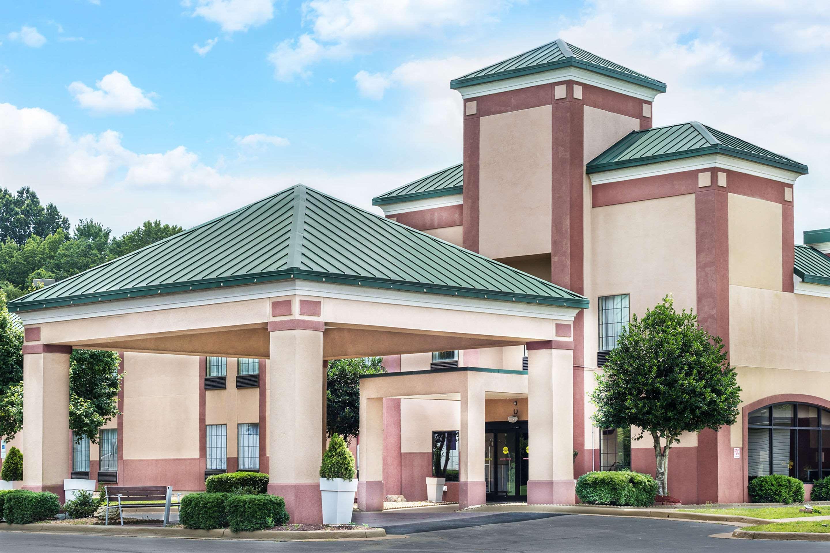 Clarion Pointe South Boston - Danville East Εξωτερικό φωτογραφία